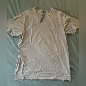 vuori pocket tee